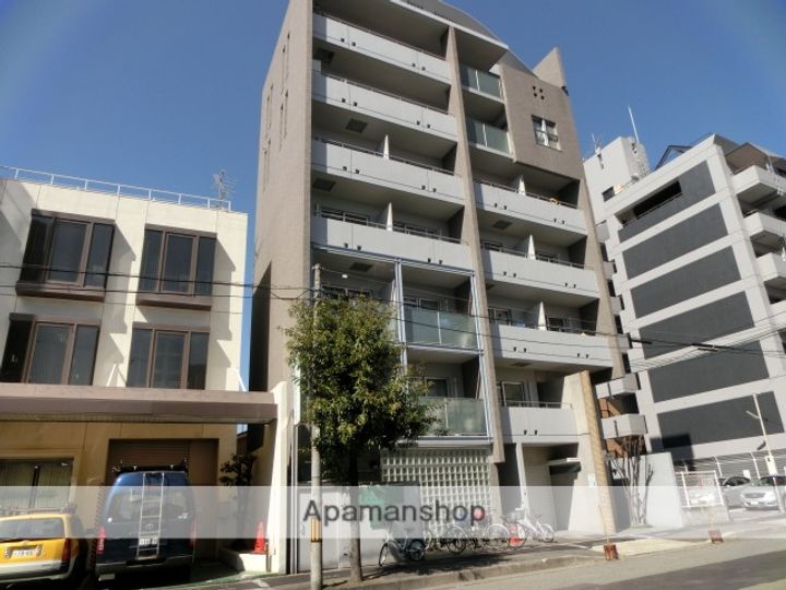 デュウェル東三国の外観