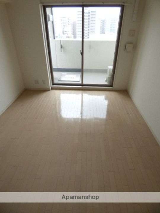 ベルヴィ江坂公園704の内装