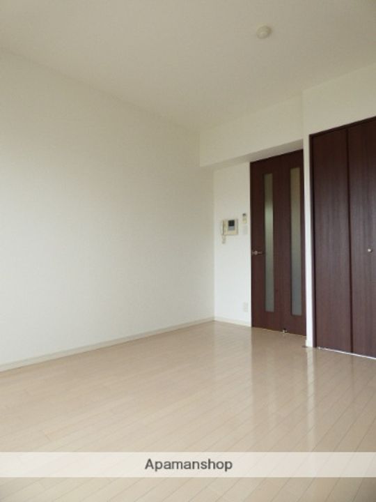 ベルヴィ江坂公園704の内装