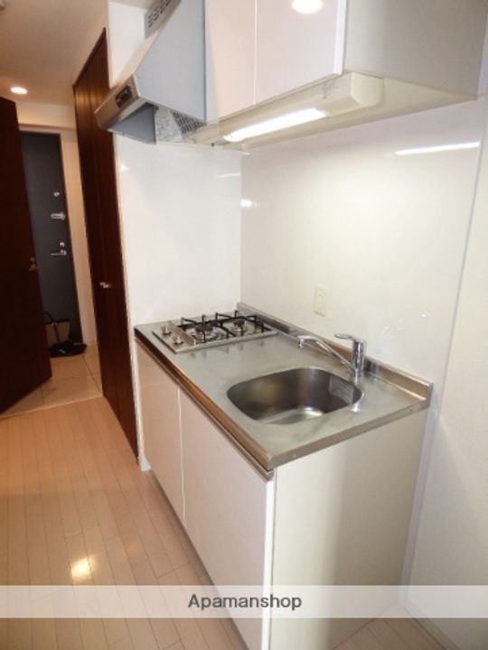ベルヴィ江坂公園704のキッチン