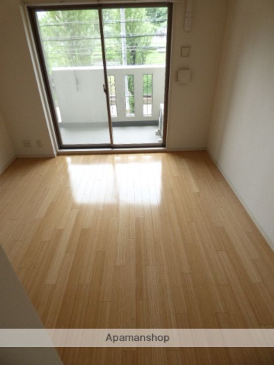 ベルヴィ江坂公園の内装