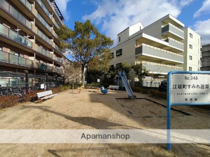 緑地公園グランドコーポの周辺