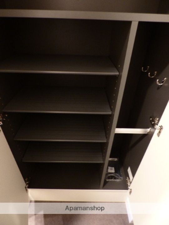 PHOENIX新大阪の玄関