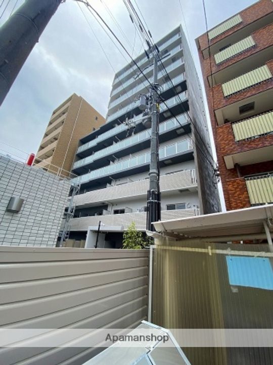 ARTIZA緑地公園の外観