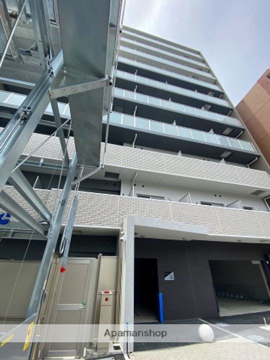 ARTIZA緑地公園の外観