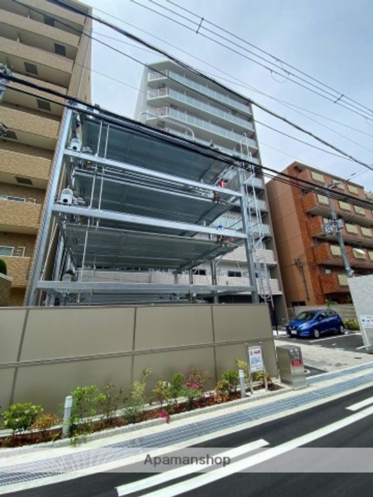 ARTIZA緑地公園の外観