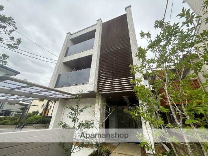 大阪府吹田市垂水町1丁目の賃貸マンションの外観