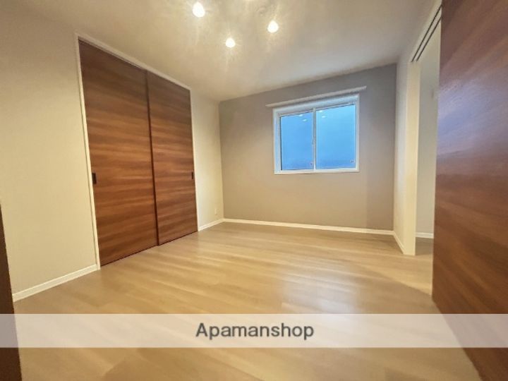 大阪府吹田市垂水町1丁目の賃貸マンションの内装