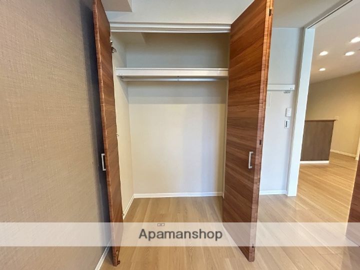 大阪府吹田市垂水町1丁目の賃貸マンションの内装