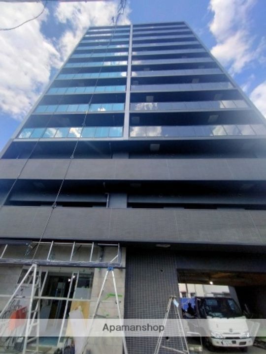 ワールドアイ大阪West Gateの外観