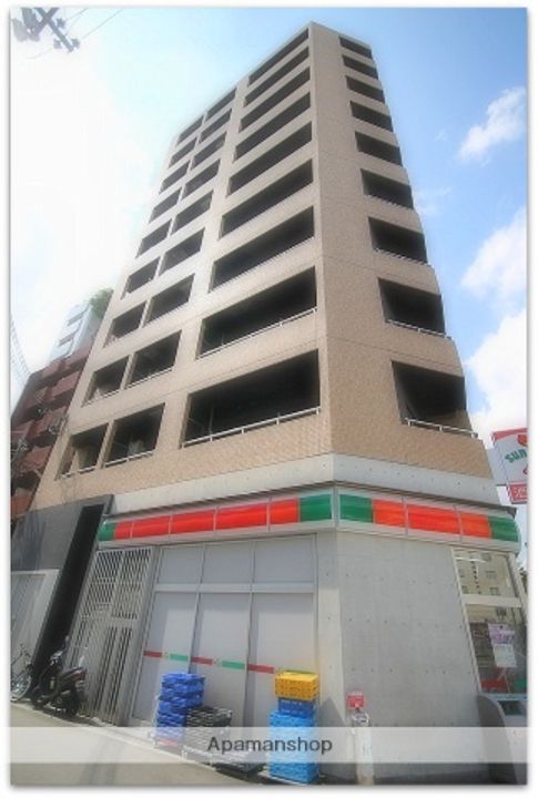 W.O.B SHINMACHIの外観