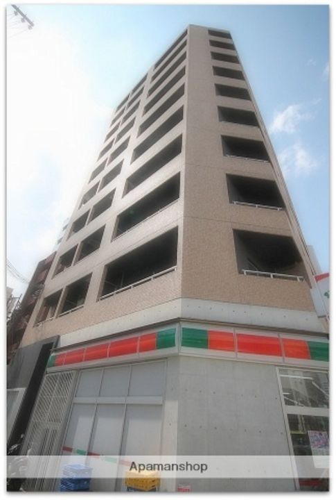 W.O.B SHINMACHIの外観