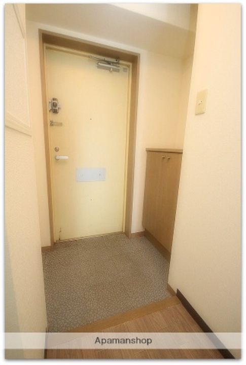 アクティ江之子島の玄関