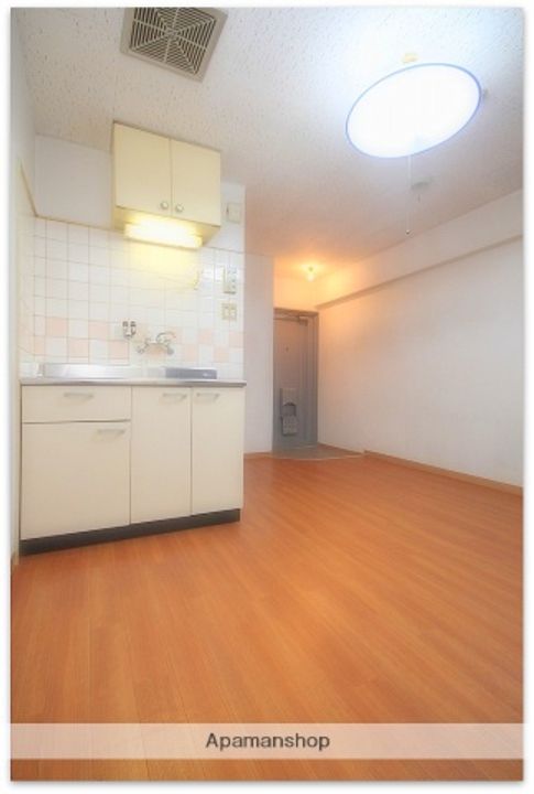 アウトバーンGKの居間