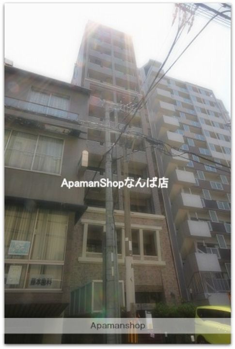 ジュネーゼ大阪城南の外観
