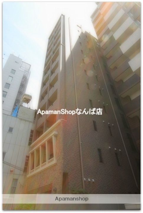 ジュネーゼ大阪城南の外観