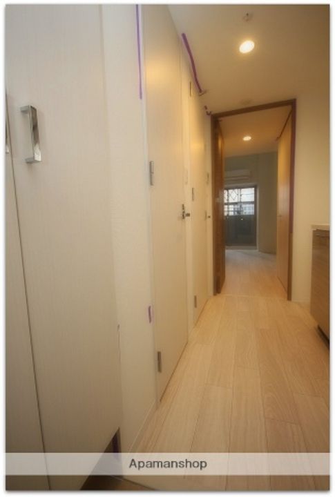 エスリード大阪上本町グリーズの玄関