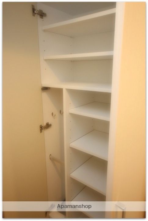 エスリード大阪上本町グリーズの内装