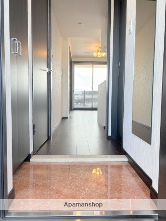 プレジオ大正の玄関