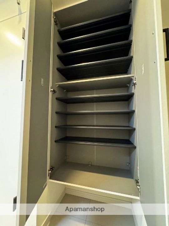 大阪府大阪市浪速区浪速東2丁目の賃貸マンションの内装