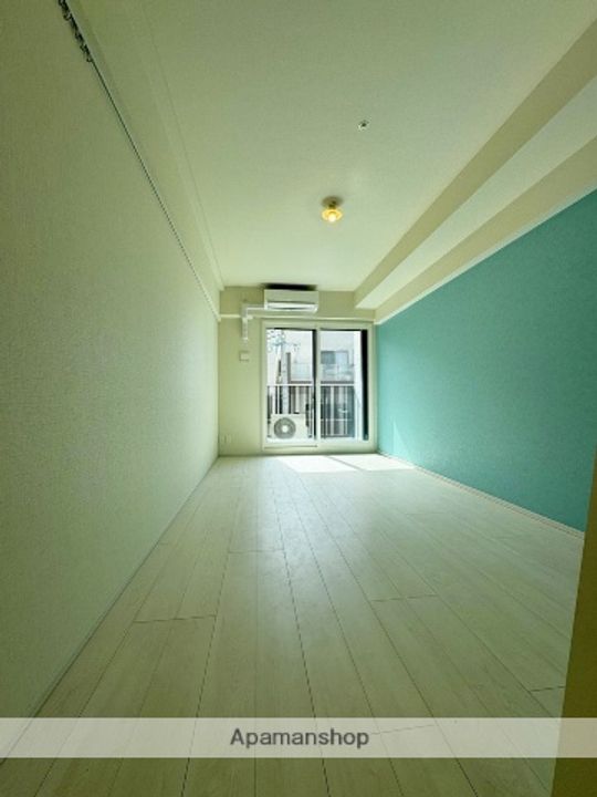 大阪府大阪市浪速区浪速東2丁目の賃貸マンションの居間