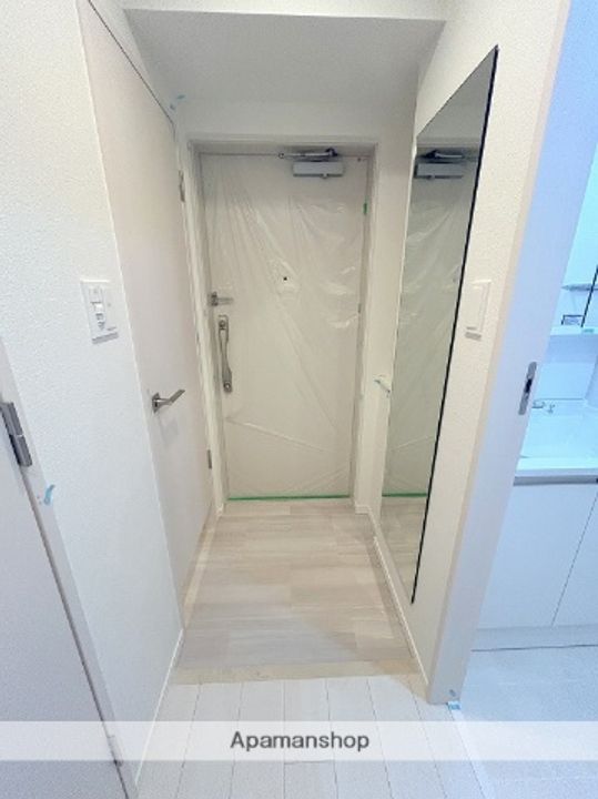 スプランディッド上本町WESTの玄関