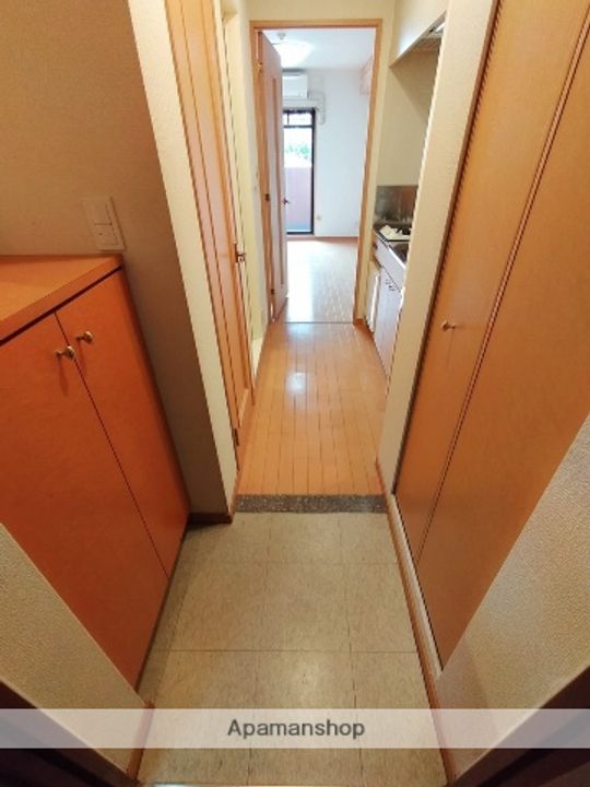 プレサンス梅田インテルノの玄関