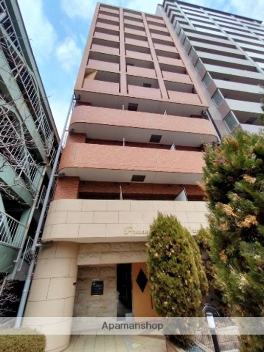 プレサンス梅田インテルノの外観