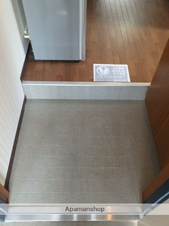 IF西梅田の玄関