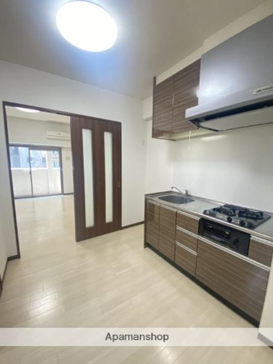 エクセレント天神橋の居間