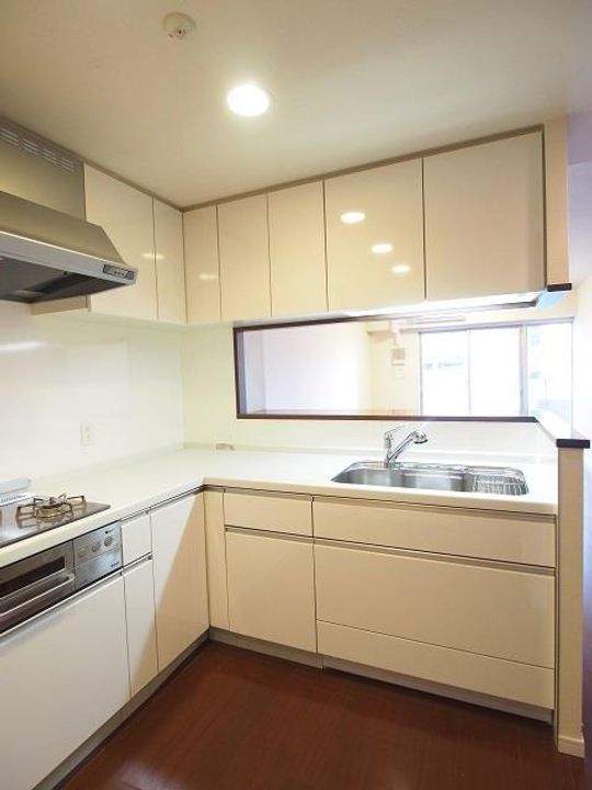 大阪府豊中市東豊中町6丁目の賃貸マンションのキッチン