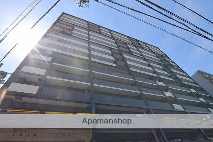 プレサンス新大阪ザ・シティの外観