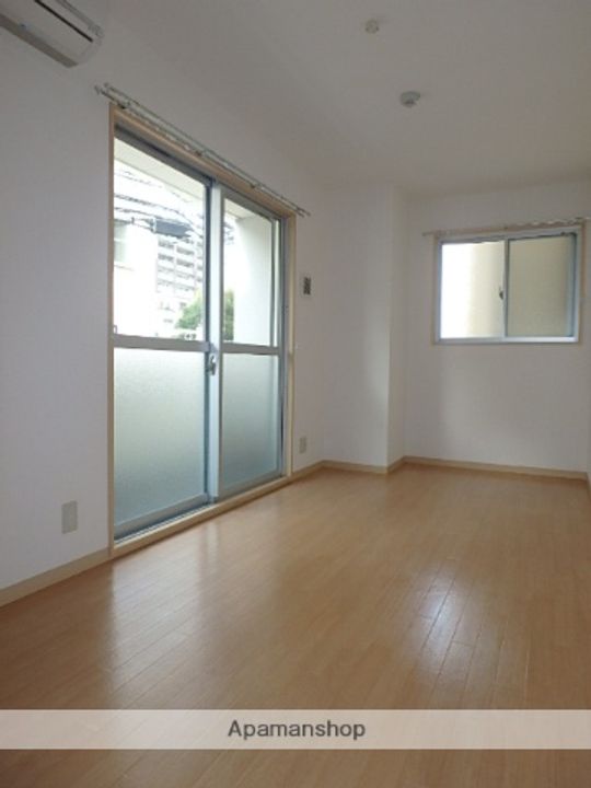 みおつくし堂島の居間