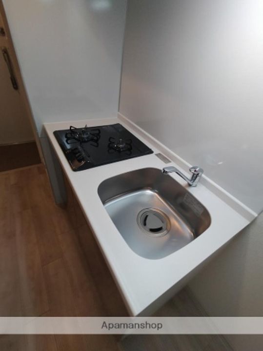 フォーリアライズ梅田レーベンのキッチン