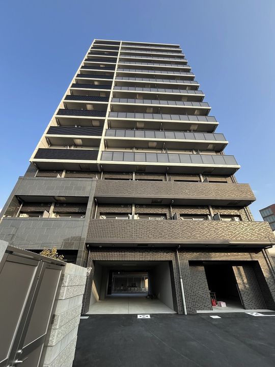 プレサンス東三国エンブレイス0403の外観