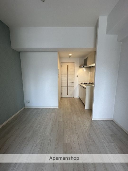 ALIVIS北梅田(アリヴィス)の居間