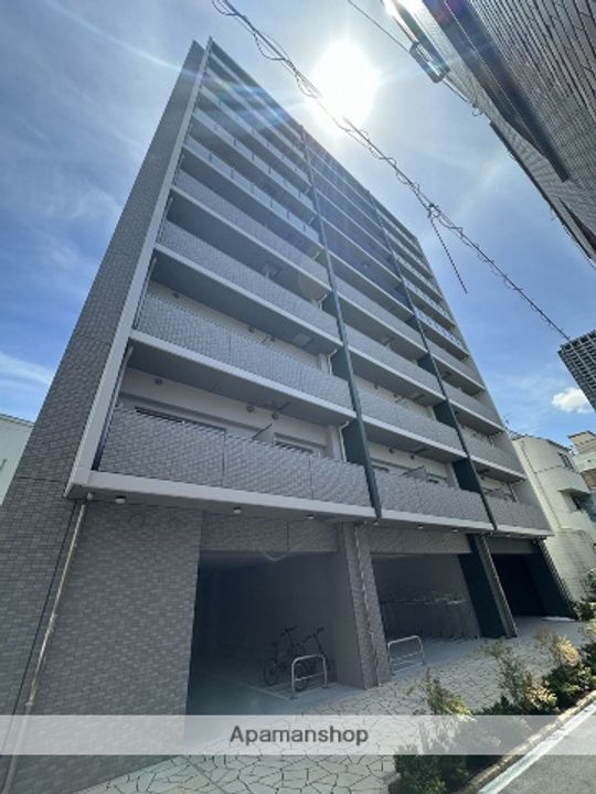 ALIVIS北梅田(アリヴィス)の外観