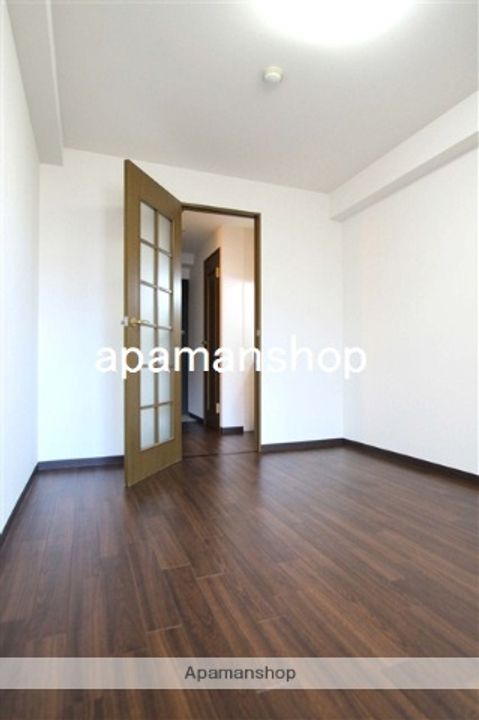 大阪府大阪市西区北堀江2丁目の賃貸マンションの居間