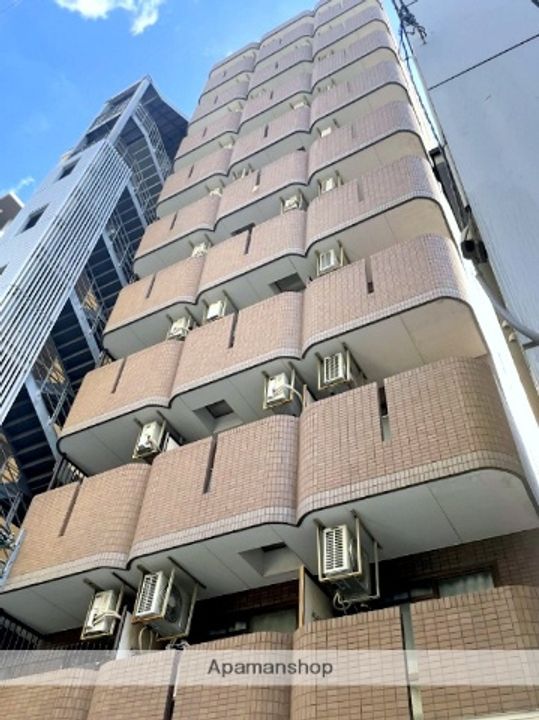 大阪府大阪市西区北堀江2丁目の賃貸マンションの外観