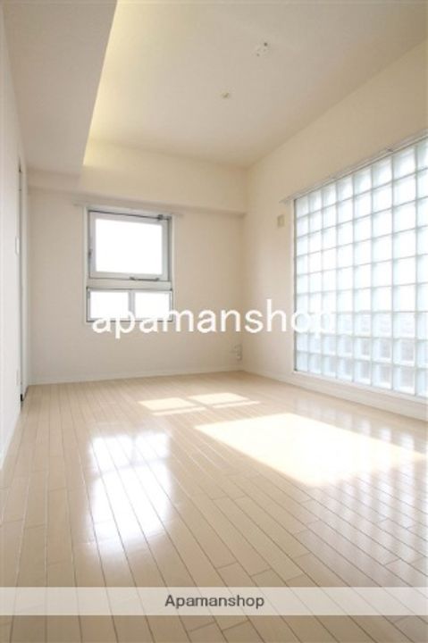 大阪府大阪市中央区安堂寺町1丁目の賃貸マンションの居間