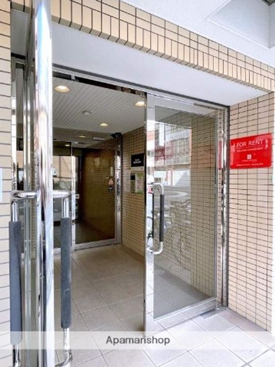 大阪府大阪市西区北堀江2丁目の賃貸マンションの外観