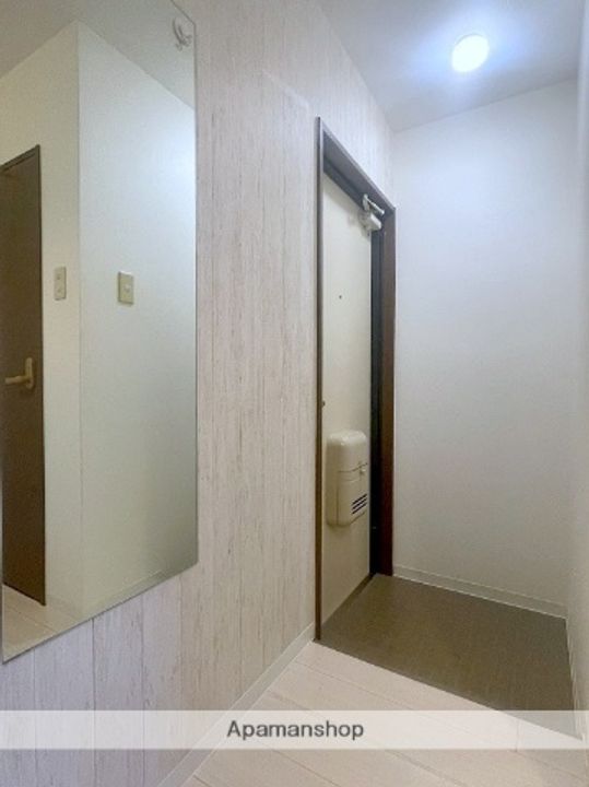 大阪府大阪市中央区瓦屋町3丁目の賃貸マンションの玄関