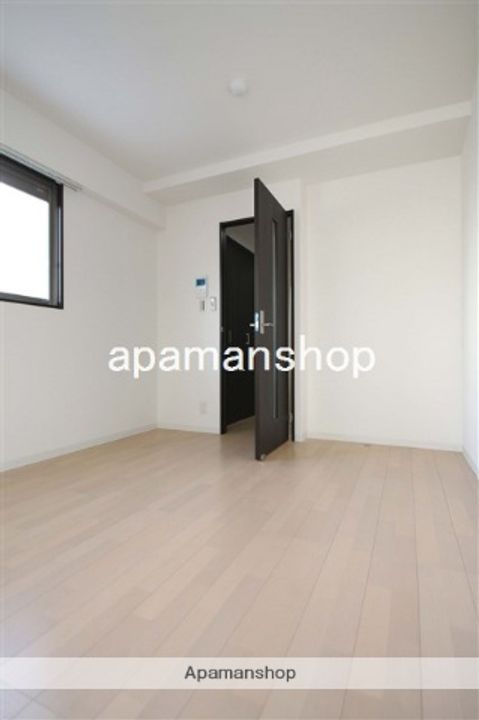 大阪府大阪市港区市岡元町2丁目の賃貸マンションの居間