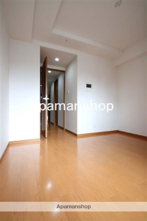 大阪府大阪市中央区南船場1丁目の賃貸マンションの居間