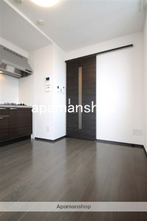 大阪府大阪市港区南市岡2丁目の賃貸マンションの居間