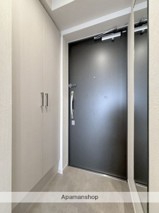 大阪府大阪市東成区東今里2丁目の賃貸マンションの玄関