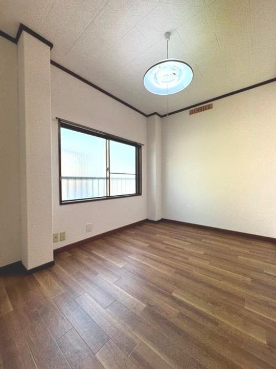 大阪府大阪市住之江区浜口西1丁目(一戸建)の賃貸物件戸建ての居間