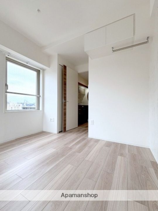 大阪府大阪市浪速区日本橋東1丁目の賃貸マンションの居間