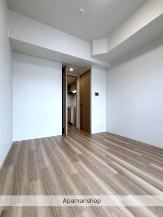 大阪府大阪市城東区東中浜9丁目の賃貸マンションの居間