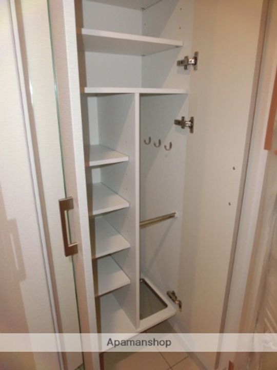 アーバネックス北久宝寺の玄関